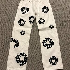 Men's Black Floral Patterned White Jeans